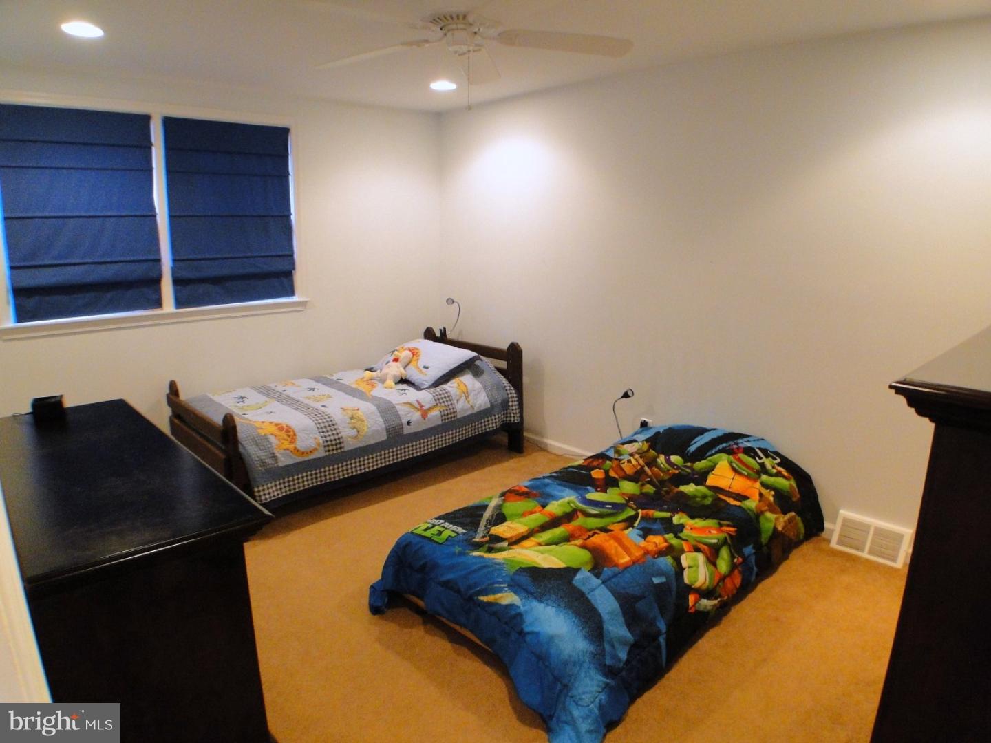 11858 Basile Road Philadelphia, PA 19154 - Photo 17 of 25 Bedroom 2