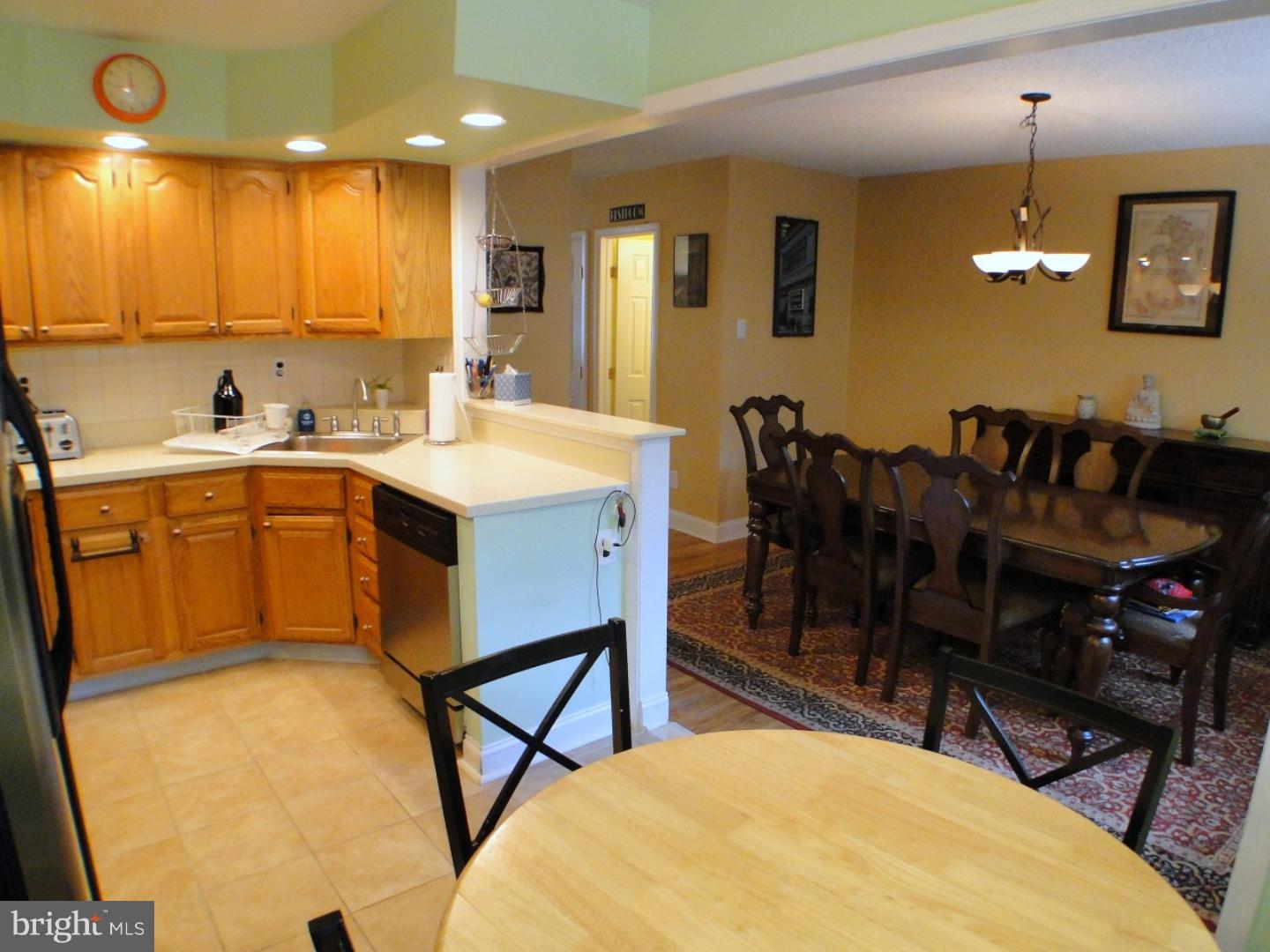 11858 Basile Road Philadelphia, PA 19154 - Photo 10 of 25 Gallery Image 10