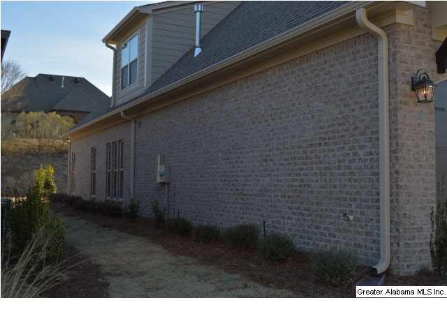 353 Strathaven Drive Pelham, AL 35124 - Photo 4 of 22