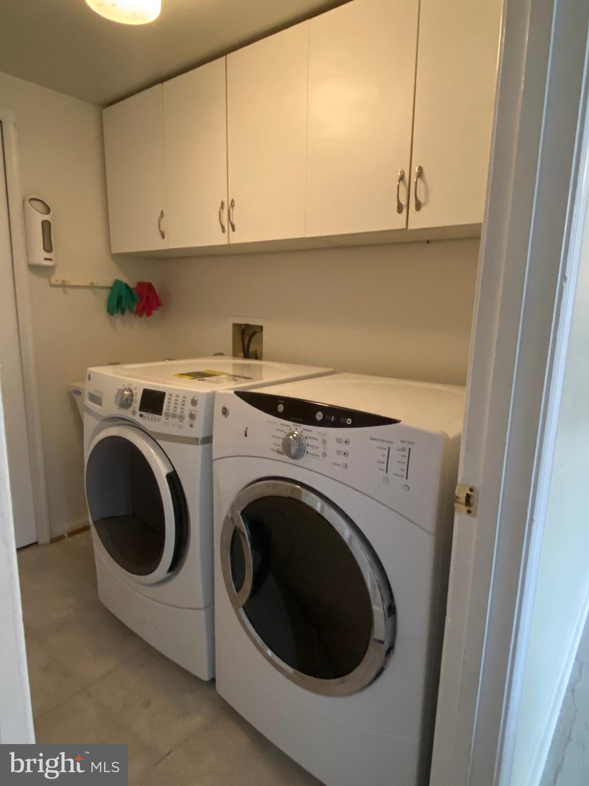 10 Whittingham Circle Sterling, VA 20165 - Photo 21 of 25 Laundry room