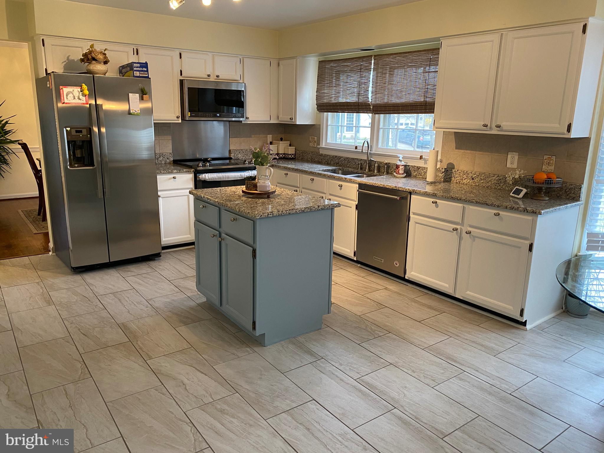 10 Whittingham Circle Sterling, VA 20165 - Photo 10 of 25 Kitchen