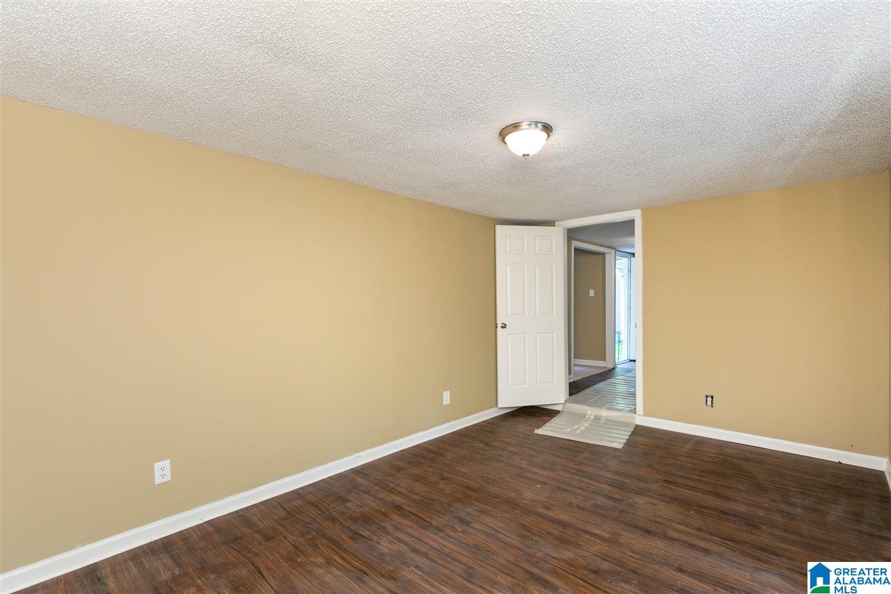 123 Westbrook Road Bessemer, AL 35023 - Photo 3 of 34