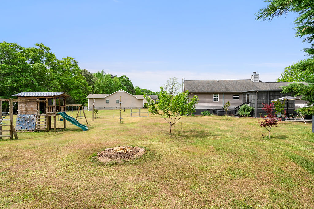 43 Graham Way Hartwell, GA 30643 - Photo 14 of 20 This spacious yard offers ample room for outdoor activities and future enhancements.