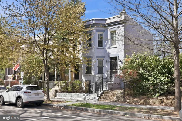 $819,500 | 1020 10th Street Northeast, Washington, DC 20002