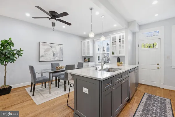 $819,500 | 1020 10th Street Northeast, Washington, DC 20002