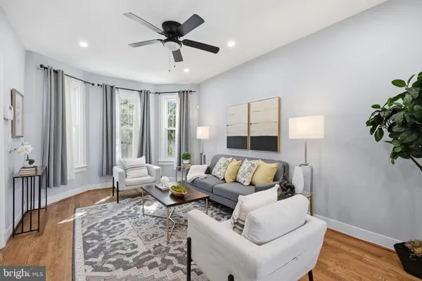 $819,500 | 1020 10th Street Northeast, Washington, DC 20002