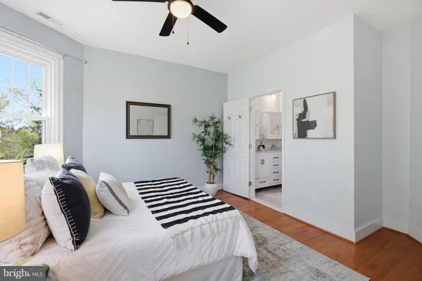 $819,500 | 1020 10th Street Northeast, Washington, DC 20002