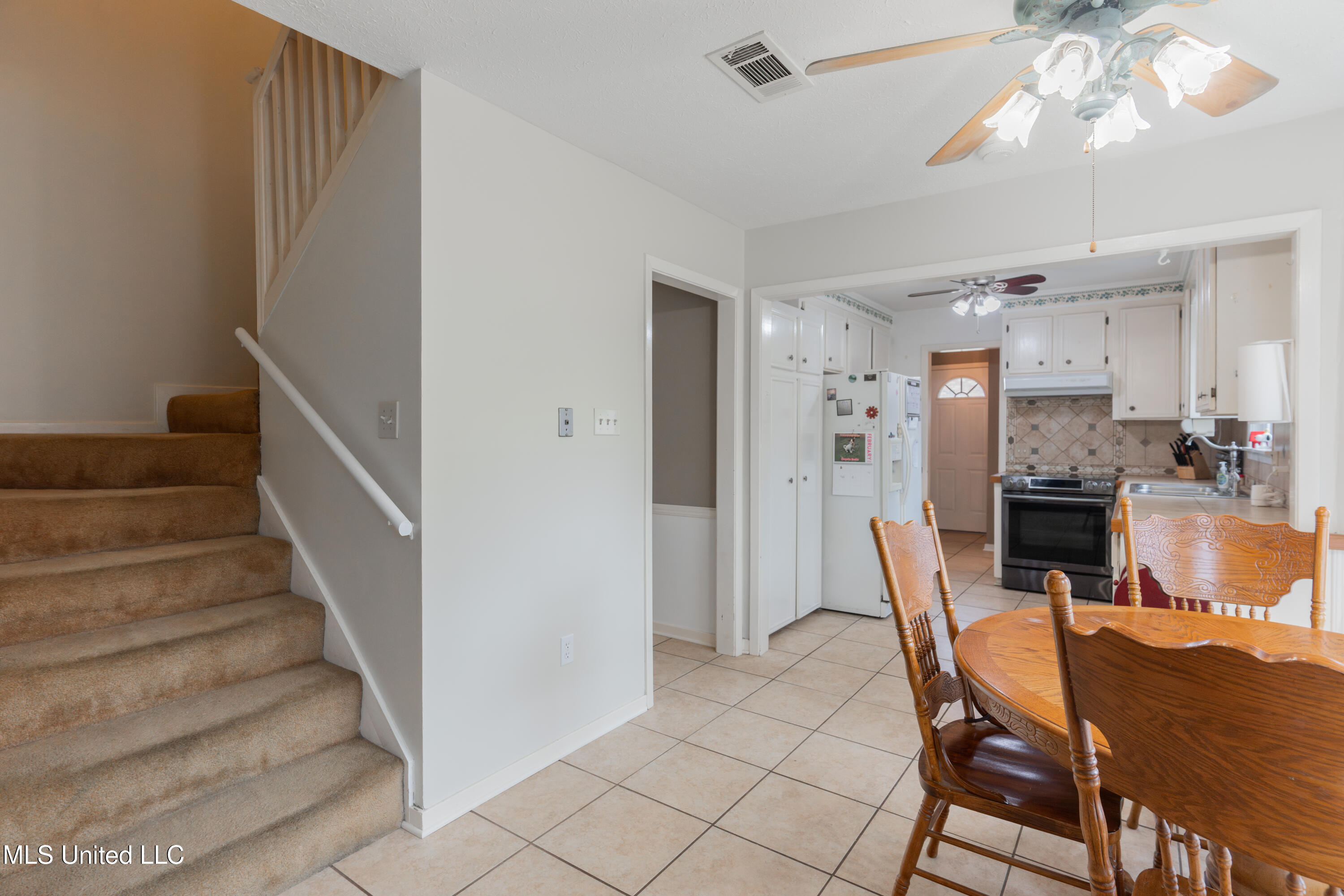 108 Pebble Lane Clinton, MS 39056 - Photo 20 of 60 20-Kitchen