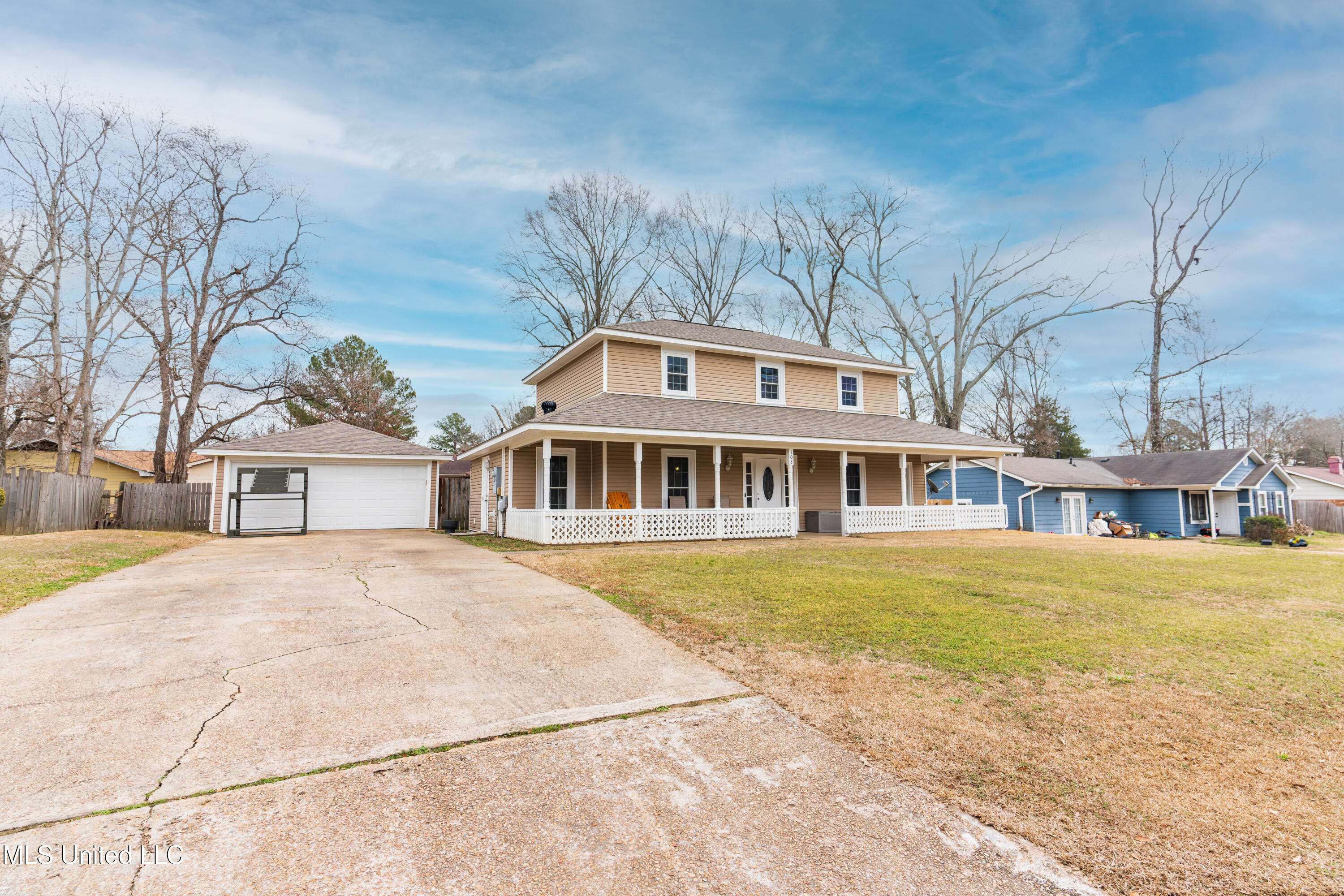 108 Pebble Lane Clinton, MS 39056 - Photo 4 of 60 4-Front