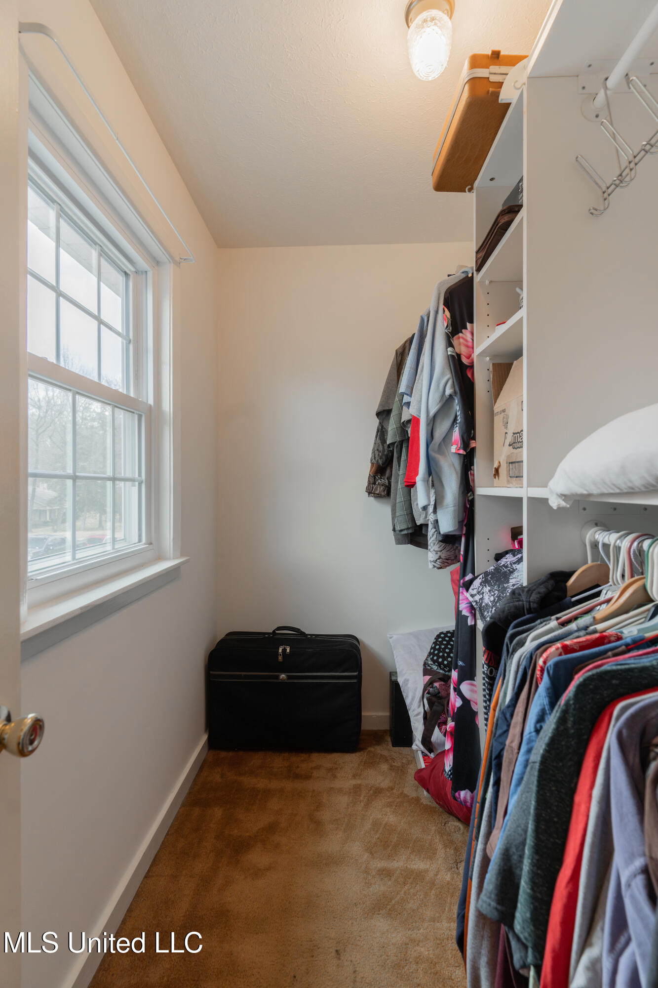 108 Pebble Lane Clinton, MS 39056 - Photo 43 of 60 43-PrimaryCloset