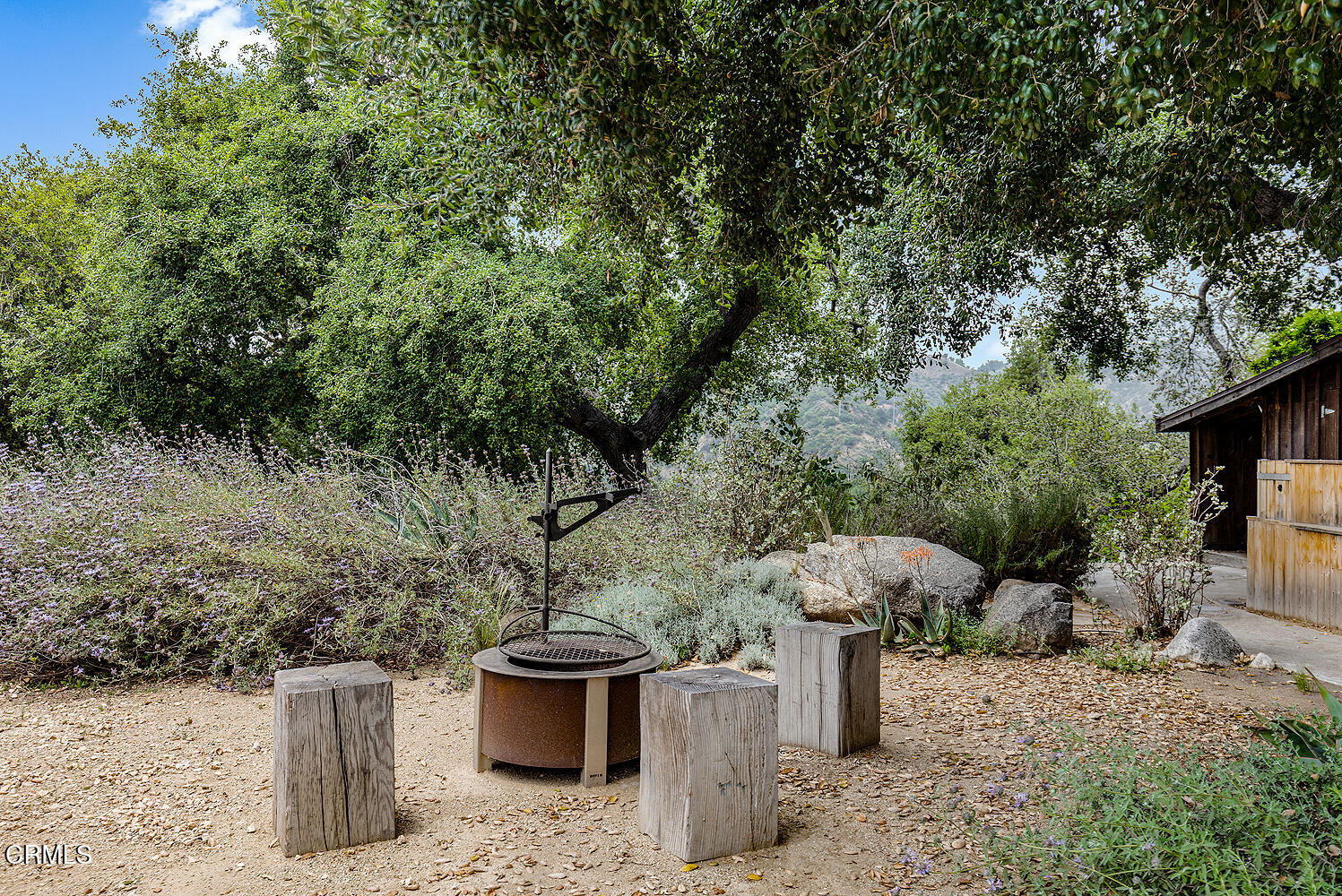 4155 Aralia Road Altadena, CA 91001 - Photo 30 of 40 a view of a backyard from a patio