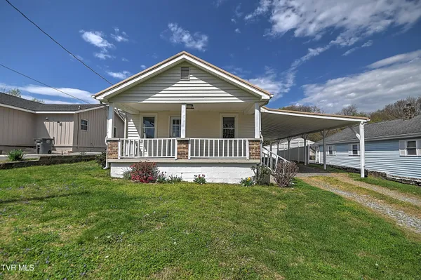 $229,900 | 532 Elm Street, Mount Carmel, TN 37645