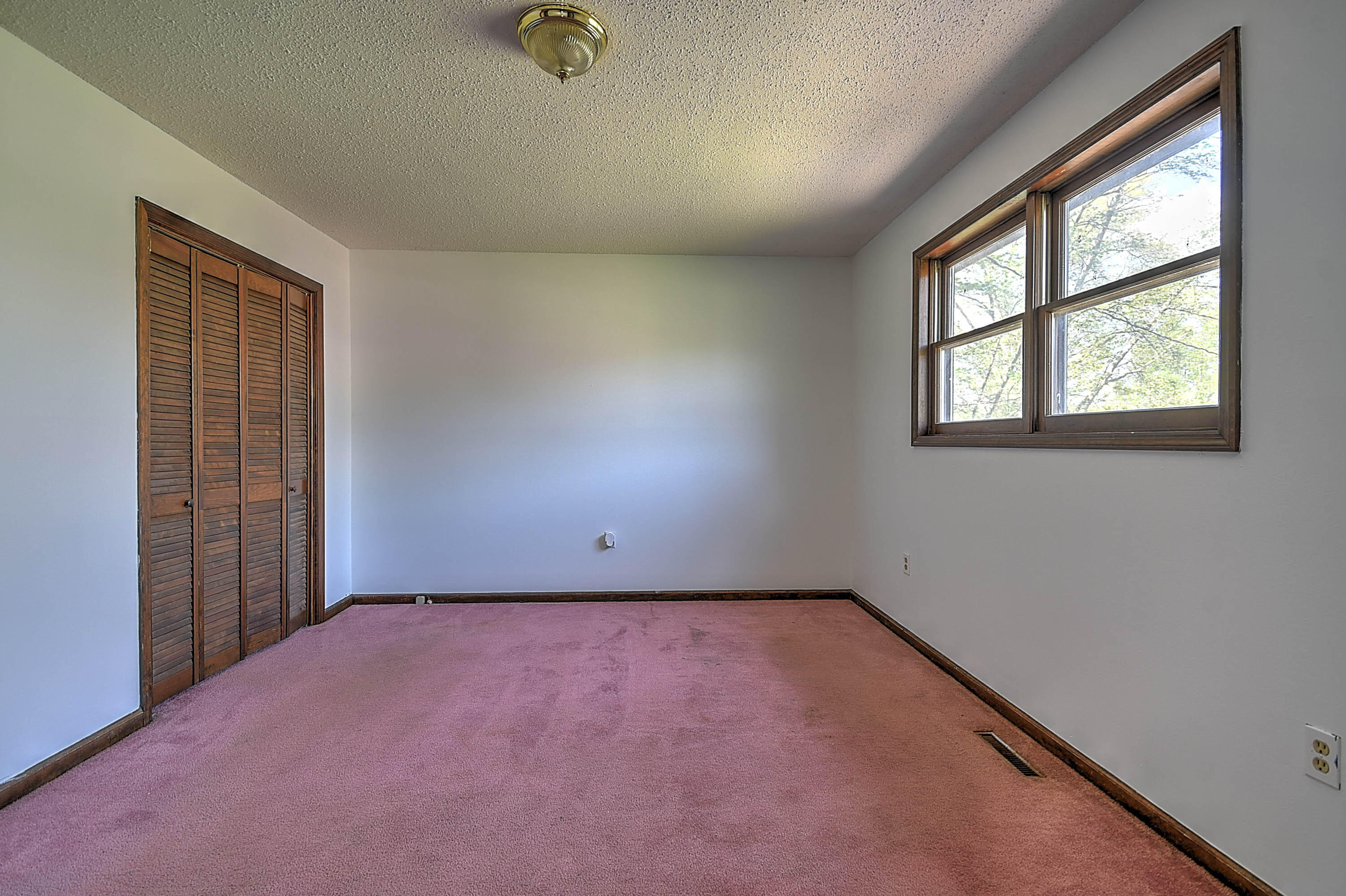 116 Briscoe Circle Bristol, TN 37620 - Photo 20 of 48 Briscoe_-33