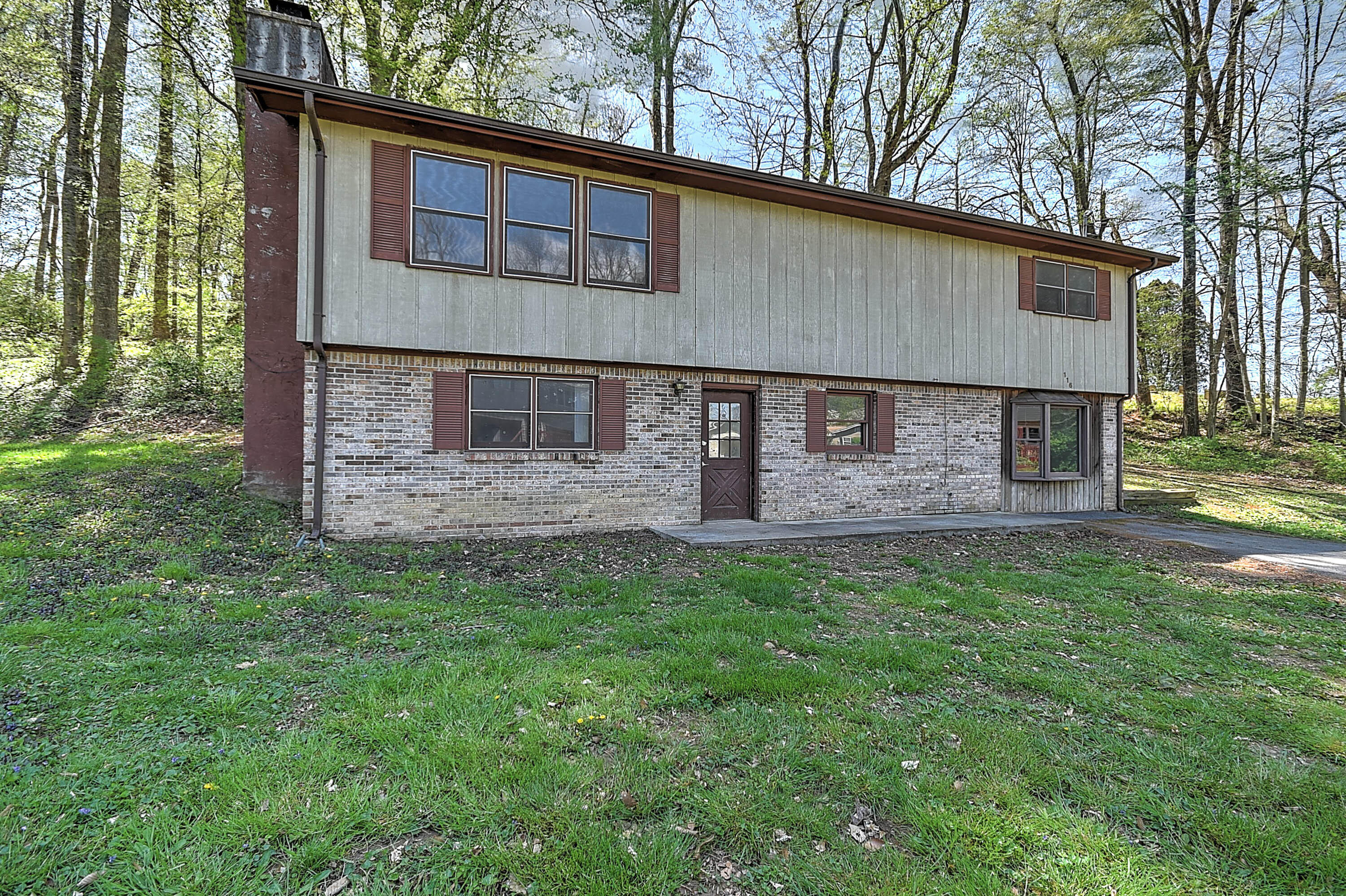 116 Briscoe Circle Bristol, TN 37620 - Photo 2 of 48 Briscoe_-3
