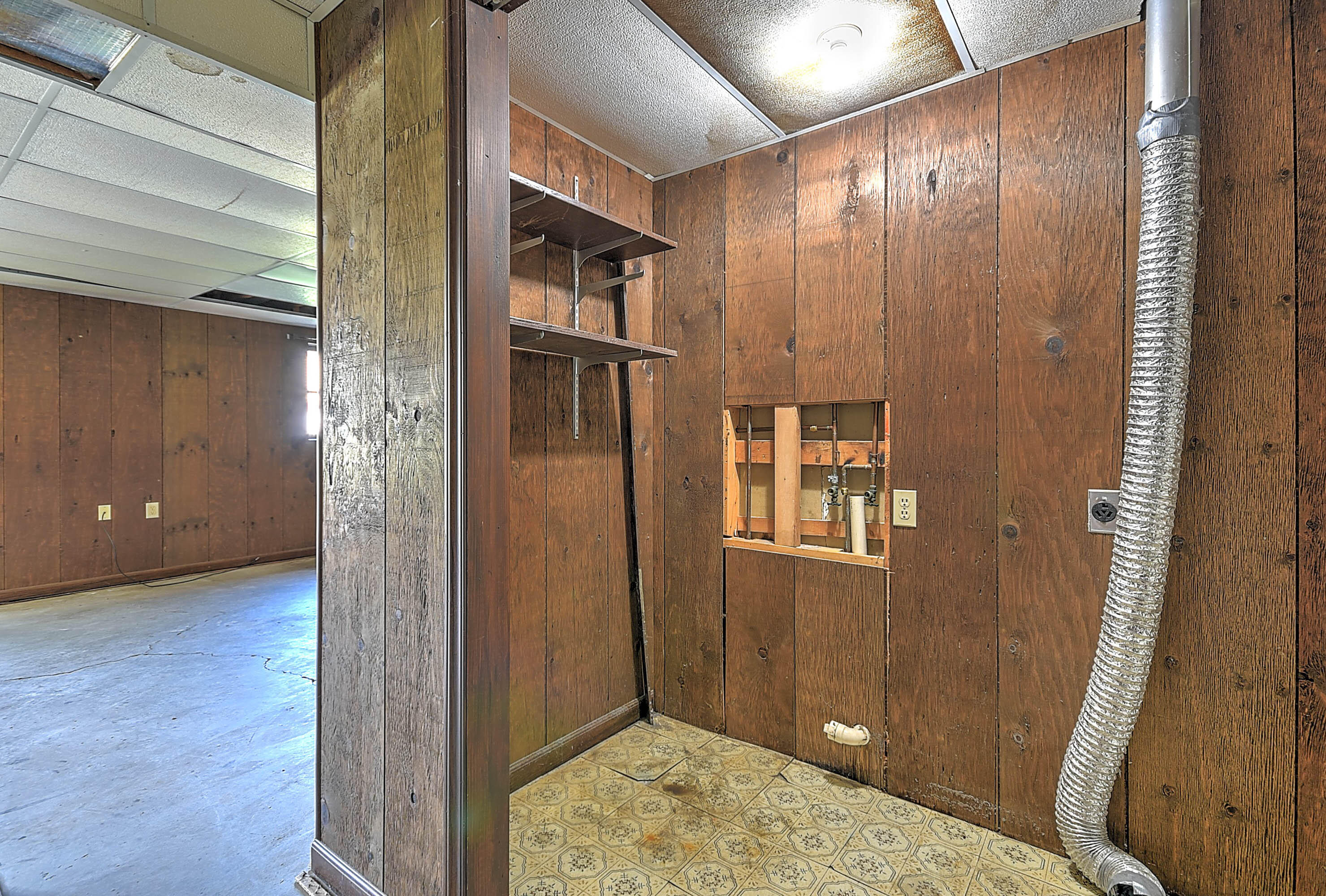 116 Briscoe Circle Bristol, TN 37620 - Photo 34 of 48 Briscoe_-15