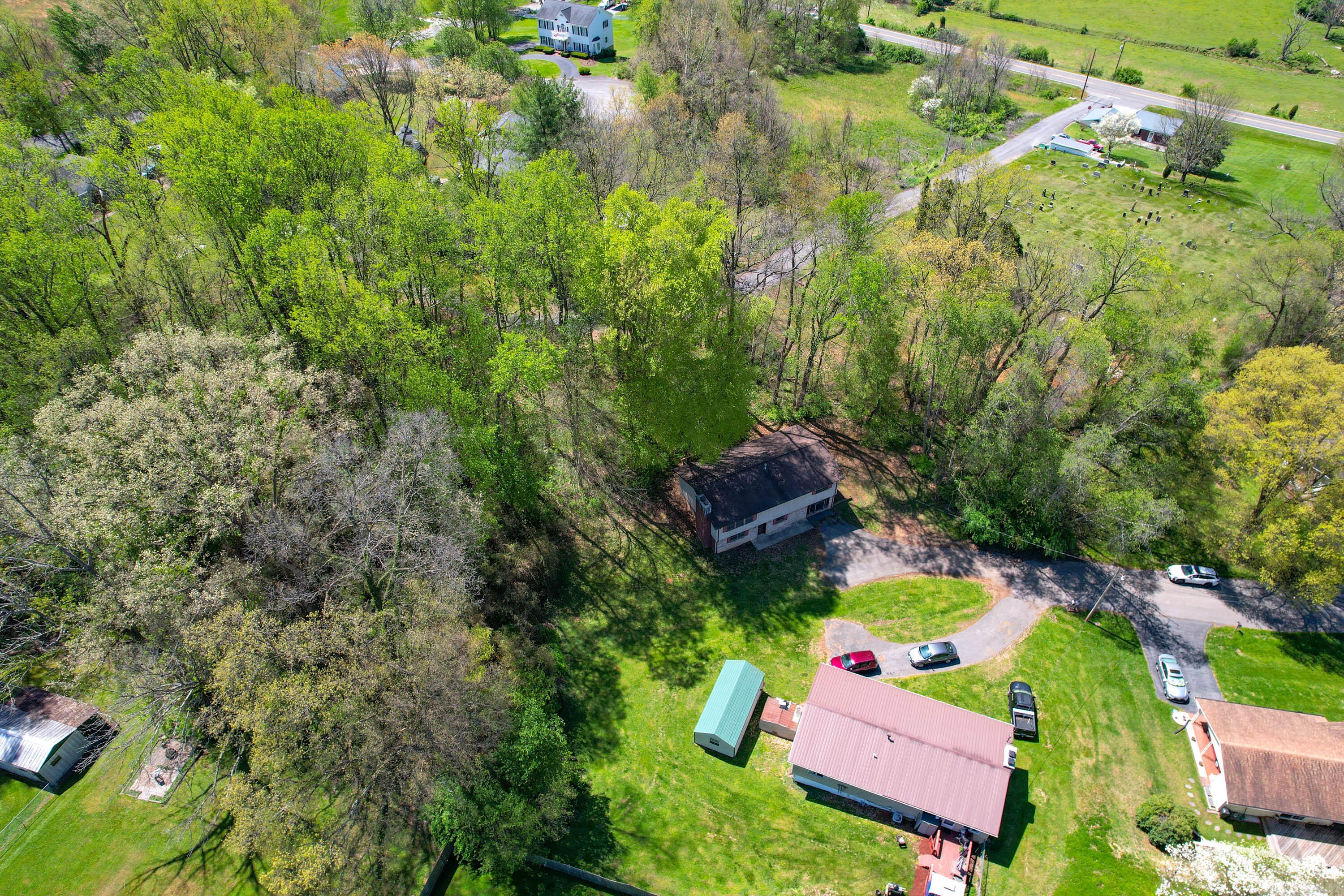116 Briscoe Circle Bristol, TN 37620 - Photo 47 of 48 Briscoe Drone_-5