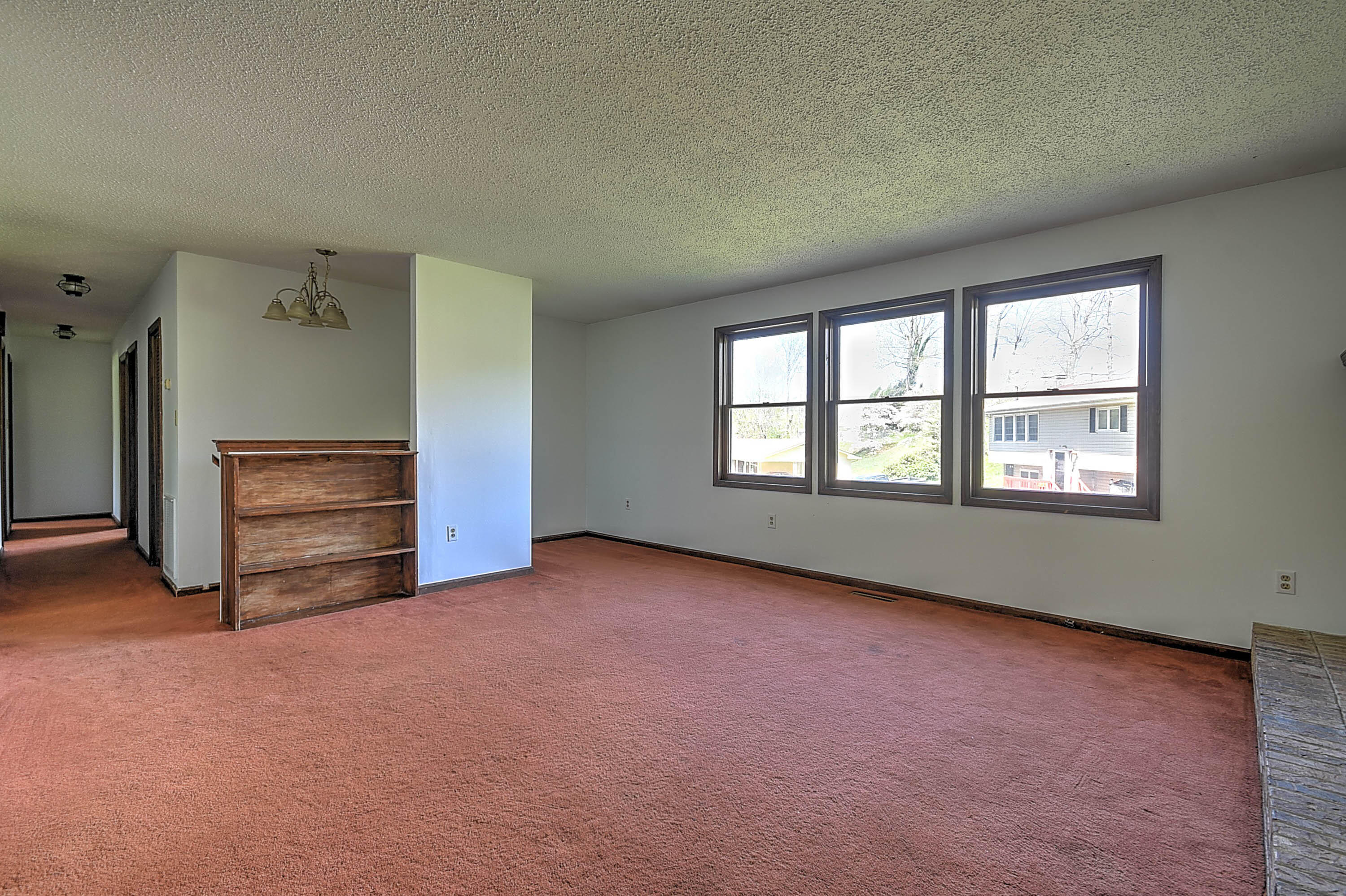 116 Briscoe Circle Bristol, TN 37620 - Photo 5 of 48 Briscoe_-22