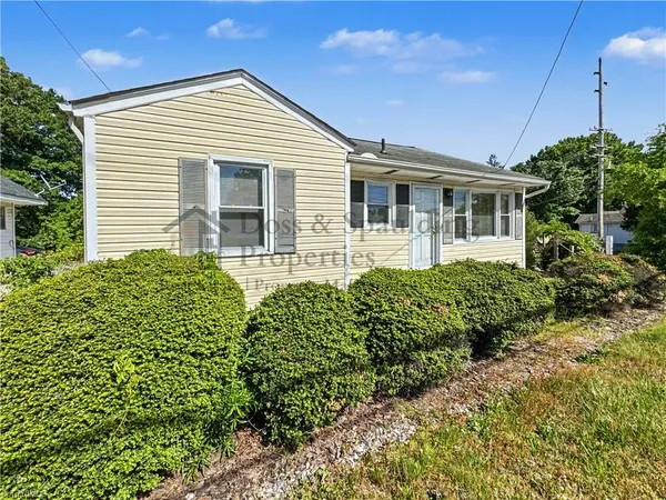 $1,225 | 1620 Johnson Street, High Point, NC 27262