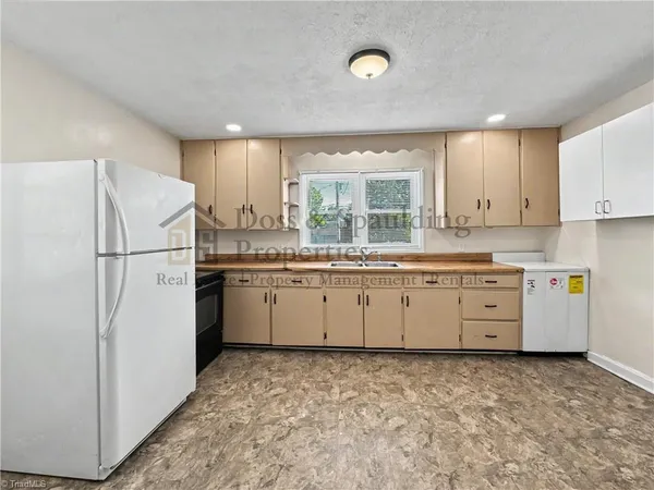 $1,225 | 1620 Johnson Street, High Point, NC 27262