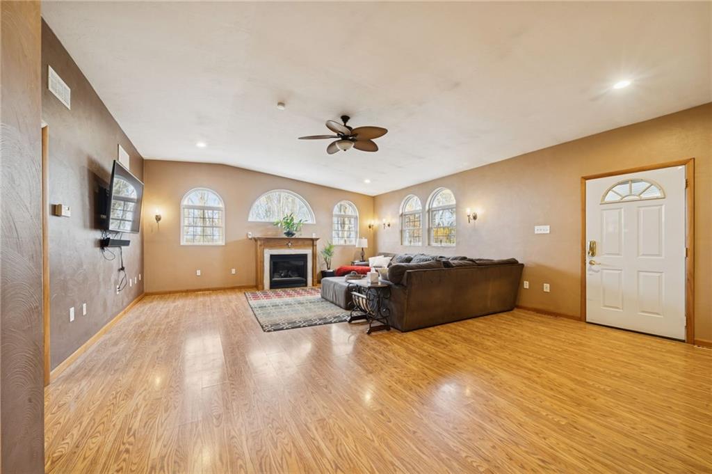 603 Forbes Trail Road Greensburg, PA 15601 - Photo 8 of 38