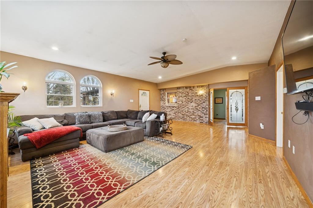 603 Forbes Trail Road Greensburg, PA 15601 - Photo 10 of 38