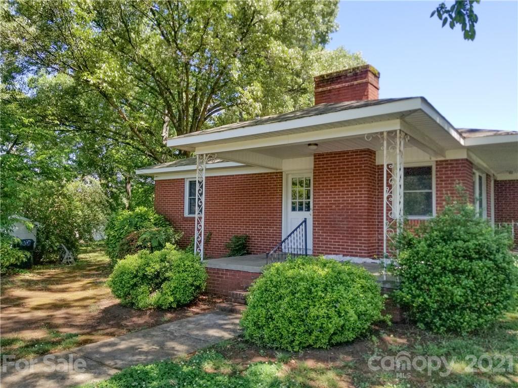 9811 Washam Potts Road Cornelius, NC 28031 - Photo 12 of 36 Gallery Image 12