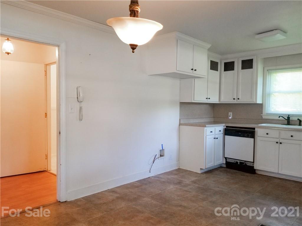 9811 Washam Potts Road Cornelius, NC 28031 - Photo 17 of 36 Gallery Image 17
