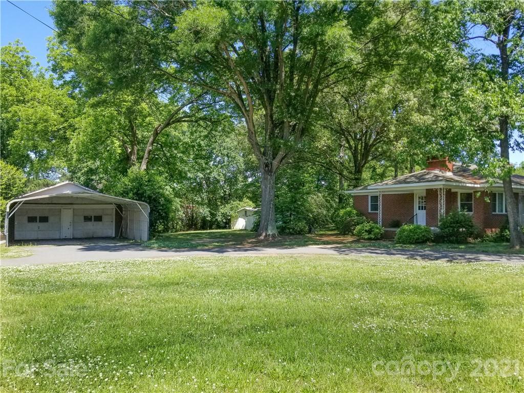 9811 Washam Potts Road Cornelius, NC 28031 - Photo 3 of 36 Gallery Image 3