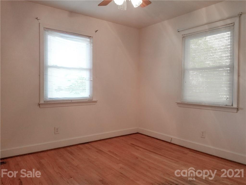 9811 Washam Potts Road Cornelius, NC 28031 - Photo 24 of 36 Gallery Image 24