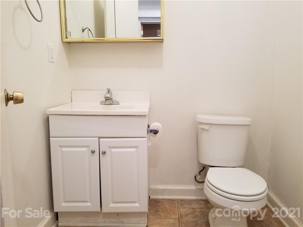 9811 Washam Potts Road Cornelius, NC 28031 - Photo 28 of 36 Gallery Image 28