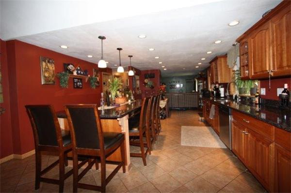 26 Wallingford Road Auburn, MA 01607 - Photo 11 of 21 Gallery Image 11