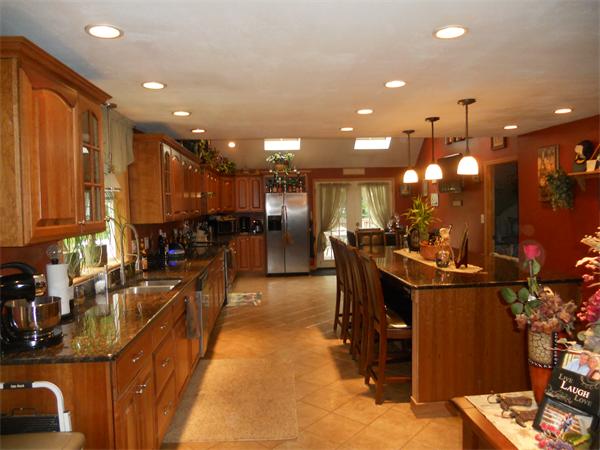 26 Wallingford Road Auburn, MA 01607 - Photo 7 of 21 Gallery Image 7