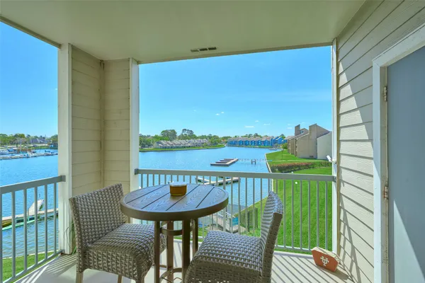 $215,000 | 12800 Melville Drive, Unit 202B, Montgomery, TX 77356