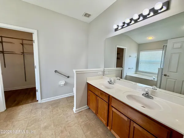 $2,100 | 929 Raindrop Lane, Middleburg, FL 32068