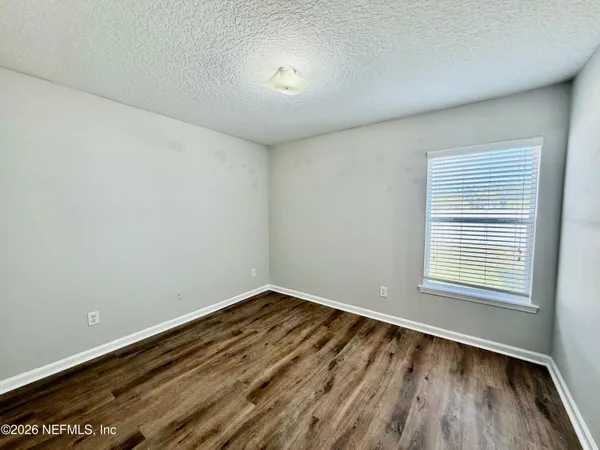 $2,100 | 929 Raindrop Lane, Middleburg, FL 32068