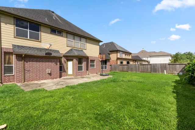 $725,000 | 3915 Garnet Falls, Sugar Land, TX 77479