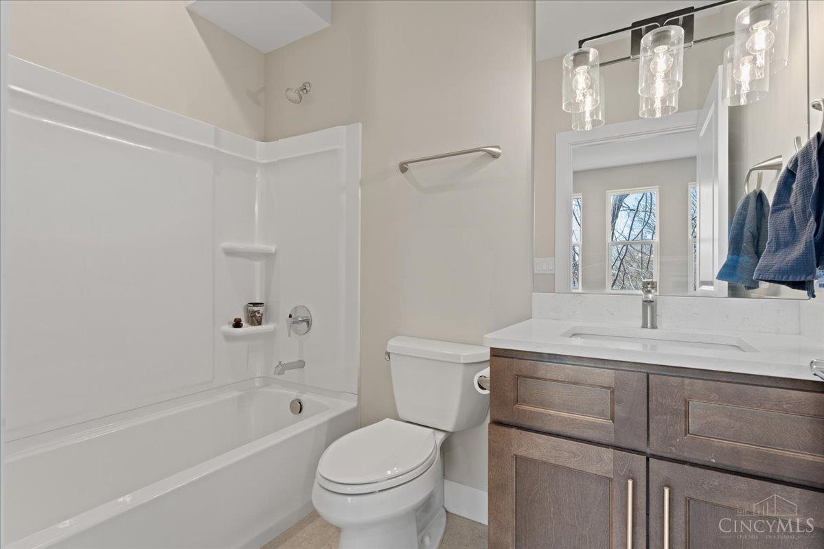 3906 Edwards Road, Unit B Cincinnati, OH 45209 - Photo 35 of 47