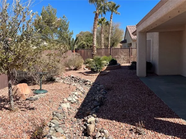 $2,200 | 3034 Seaford Peak Drive, Henderson, NV 89052