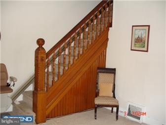 3322 Rhawn Street Philadelphia, PA 19136 - Photo 5 of 9 Living Room