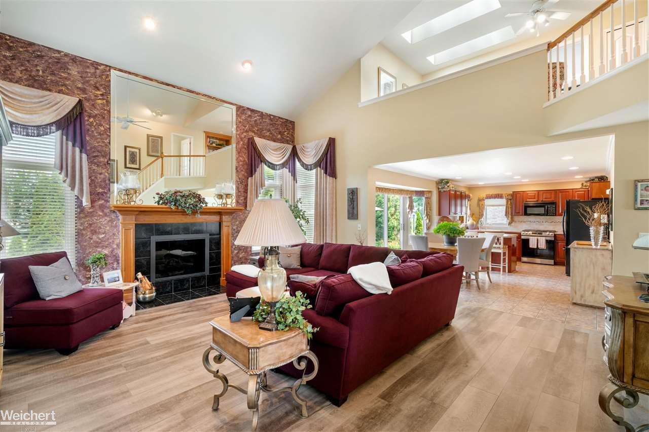 17987 Rocco Drive Macomb, MI 48044 - Photo 14 of 48