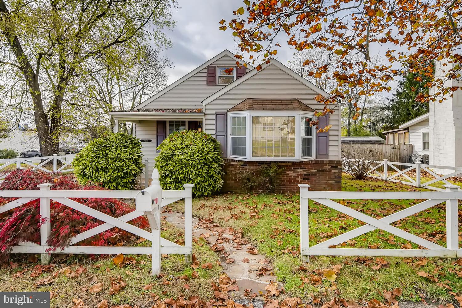 8476 Greenway Road Pasadena, MD 21122 - Photo 2 of 16 Gallery Image 2