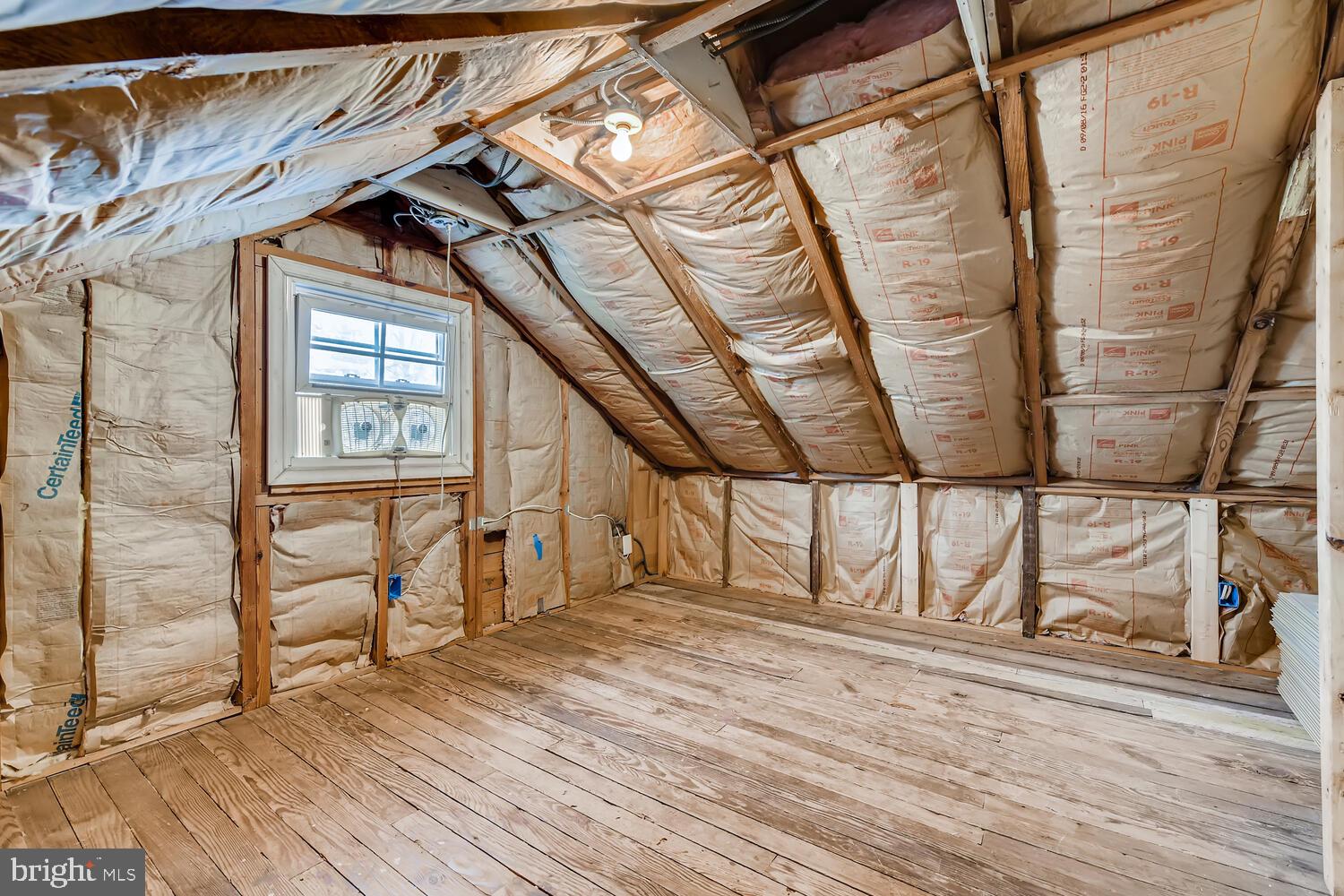 8476 Greenway Road Pasadena, MD 21122 - Photo 13 of 16 Gallery Image 13