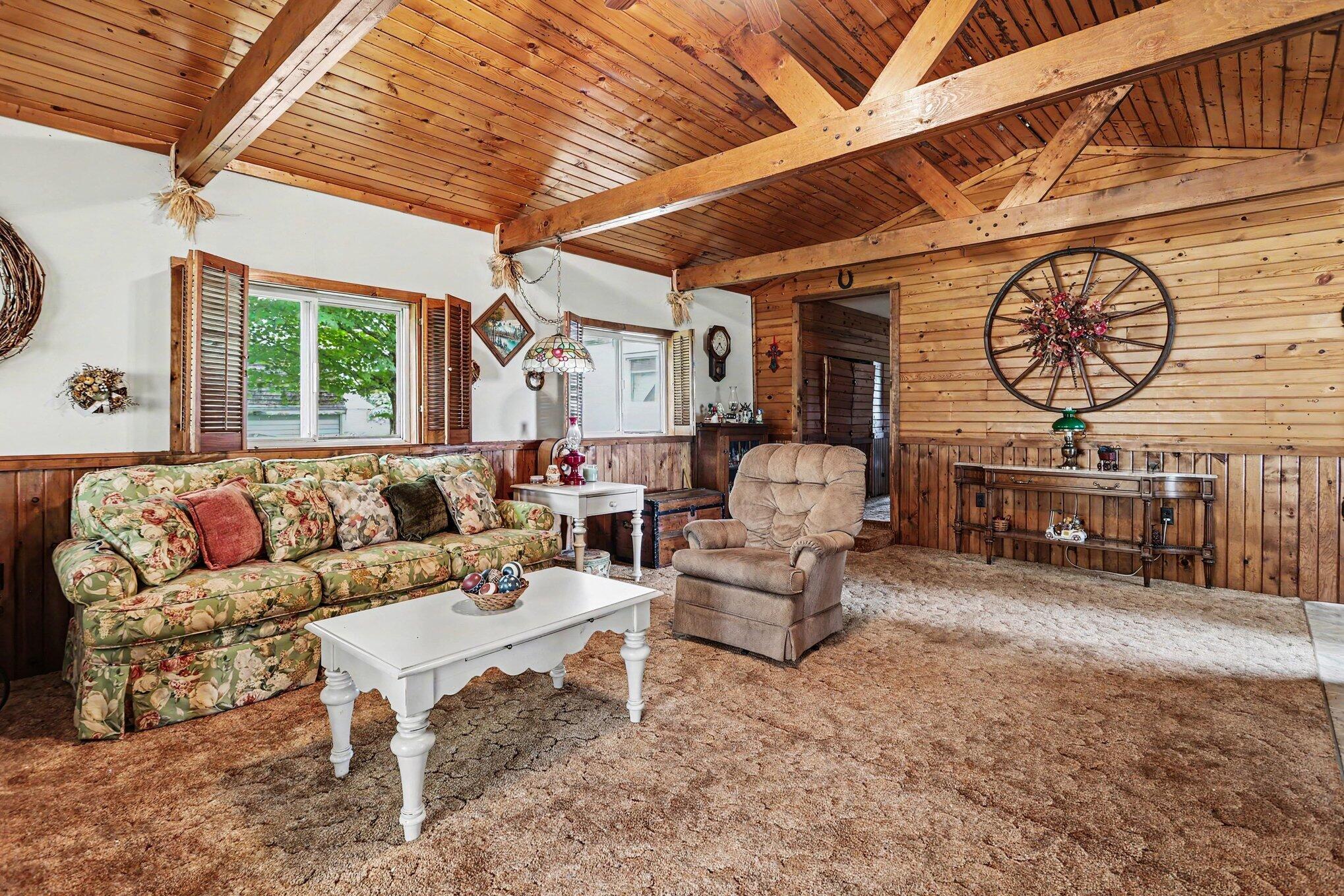 58655 Penn Road Cassopolis, MI 49031 - Photo 3 of 19 003_file_2955