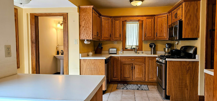 1813 Dial Court Springfield, IL 62704 - Photo 9 of 24 Gallery Image 9