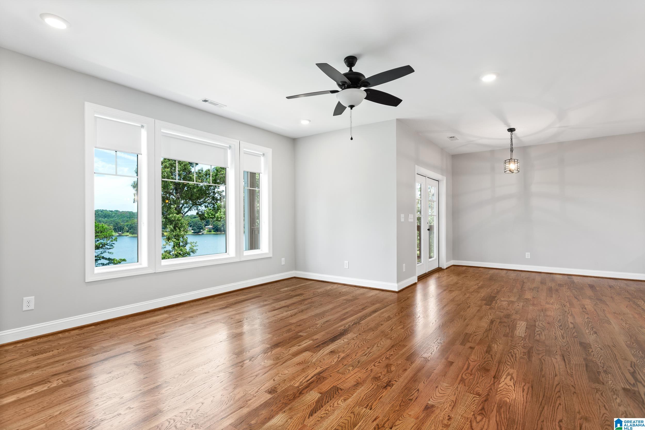 180 Shoreline View Talladega, AL 35160 - Photo 5 of 41