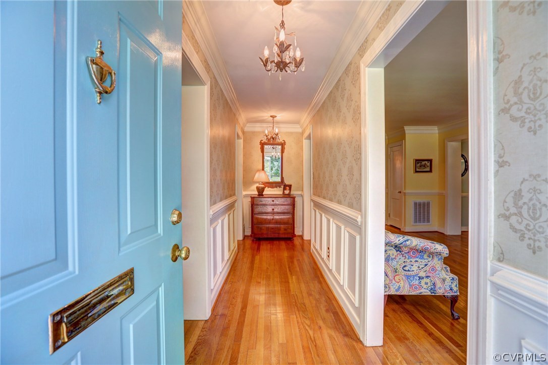 7102 Pinetree Road Henrico, VA 23229 - Photo 4 of 50 Gallery Image 4