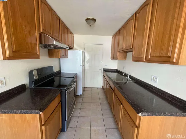 $825,000 | 54 Garibaldi Street, Daly City, CA 94014