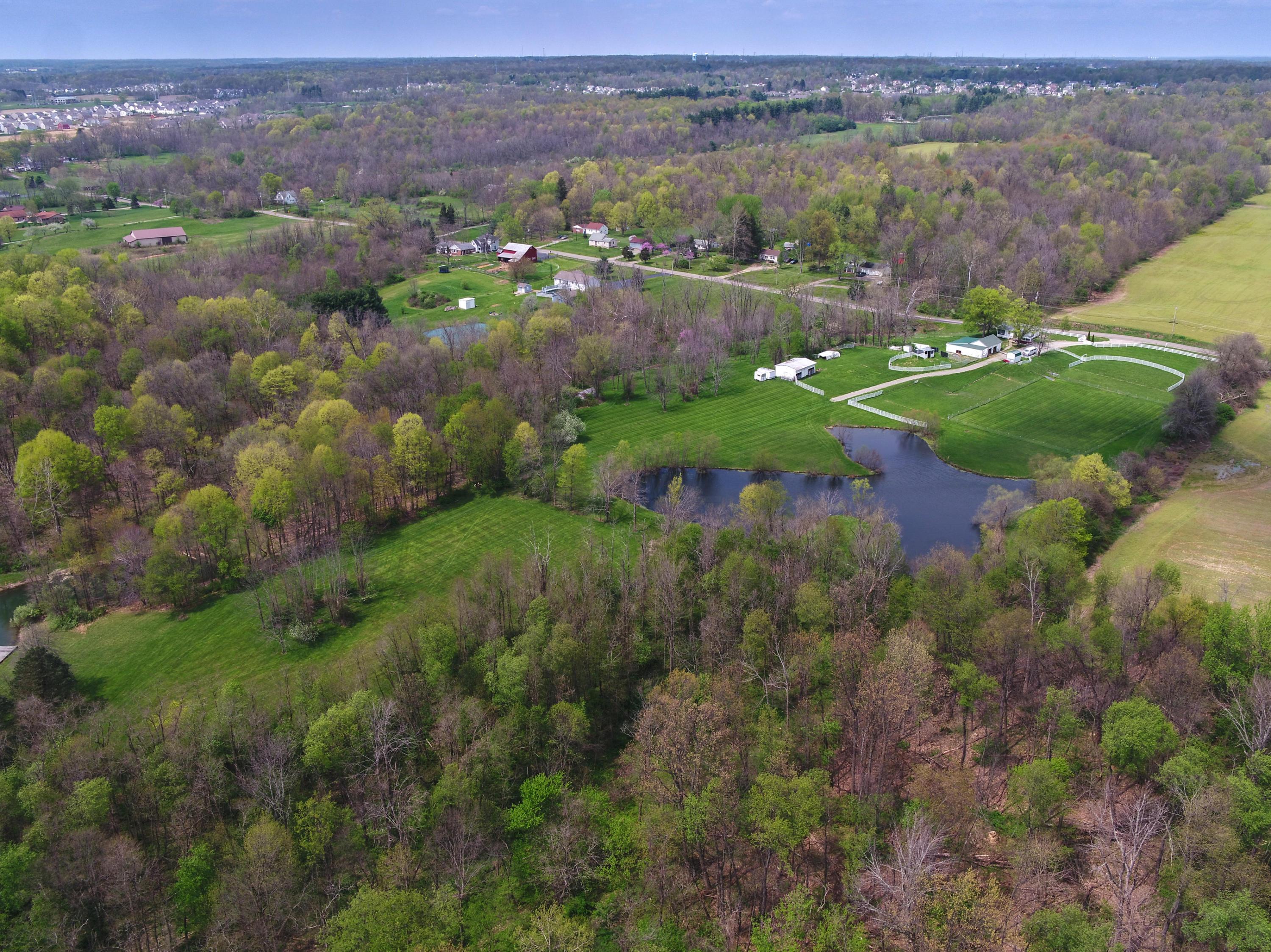 7491 Blacks Road Southwest Pataskala, OH 43062 - Photo 4 of 52