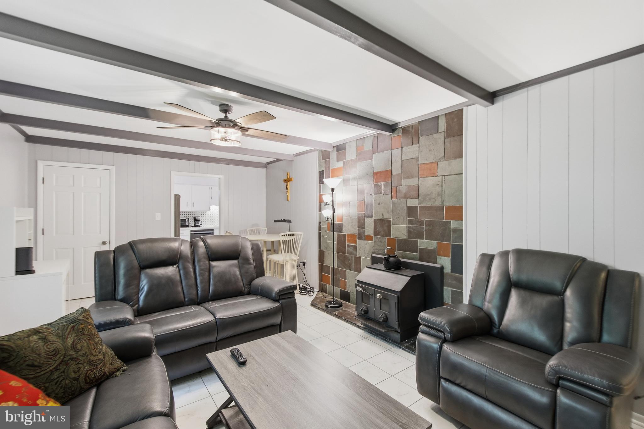 14105 Manchester Road Upper Marlboro, MD 20774 - Photo 19 of 51 family room view 4