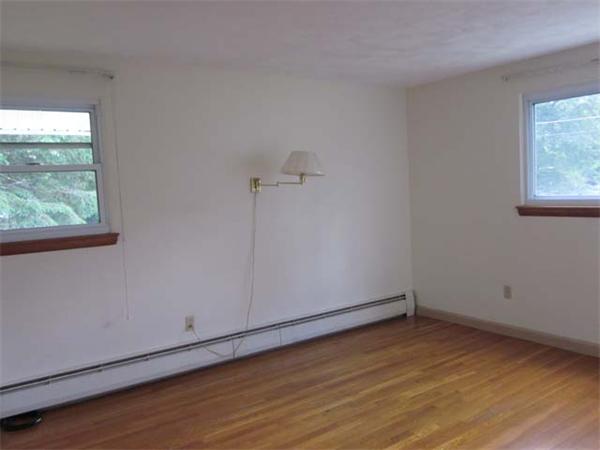21 Linda Road Andover, MA 01810 - Photo 8 of 12